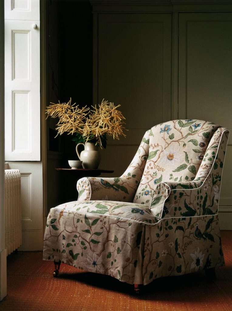 Burr-Tree-chair-low-dwellings.jpg